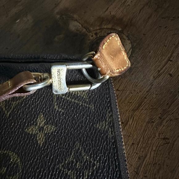 Vintage Louis Vuitton 1999 Monogram Pochette Accessoires Long Strap Bag - Picture 10 of 15